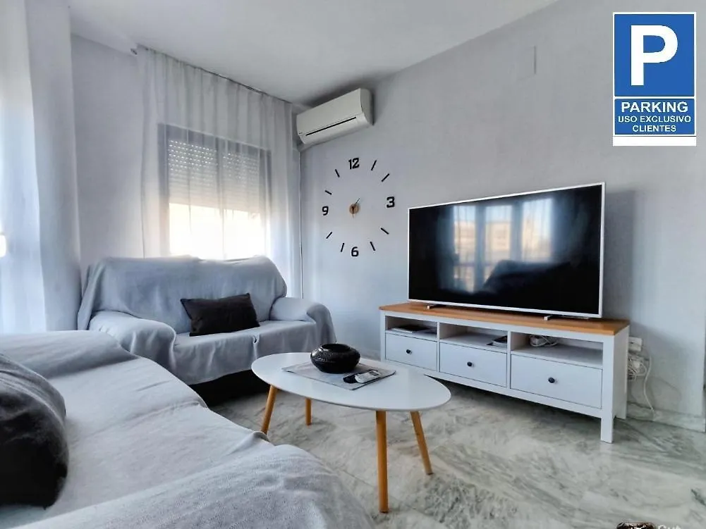 Apartamento Y Parking En Pleno Centro, Damas location